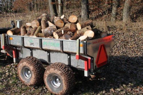 Holzwagen